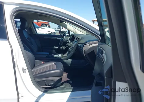 2017 Ford Fusion Se z USA, uszkodzony, nr VIN 3FA6P0T94HR326207